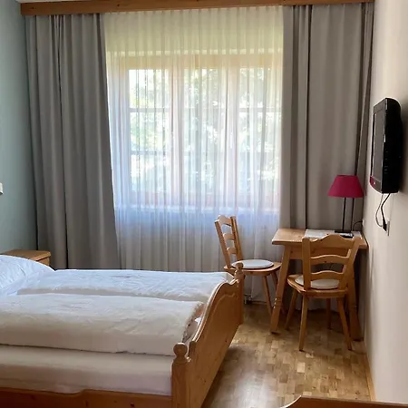 Hotel Zoechbauer Gaestehaus - Garni 3*
