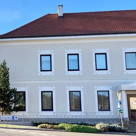 Hotel Zoechbauer Gaestehaus - Garni 3*