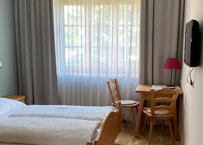 ホテル Zoechbauer Gaestehaus - Garni 3*