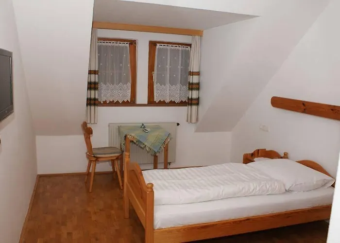 ホテル Zoechbauer Gaestehaus - Garni Kapelln